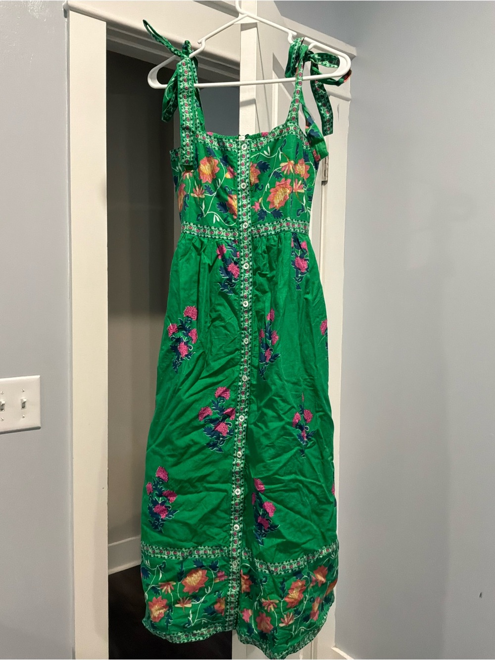 THML Green Floral Tie-Shoulder Embroidered Midi Dress